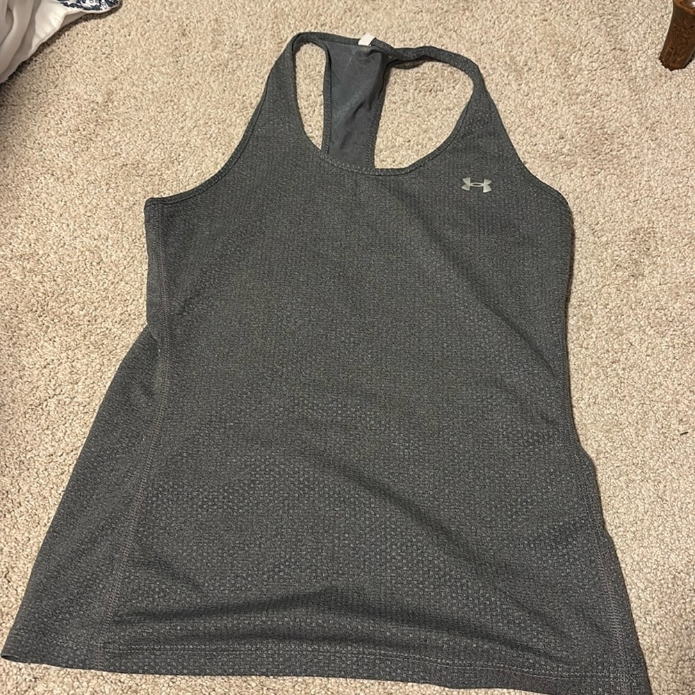 UA tank top